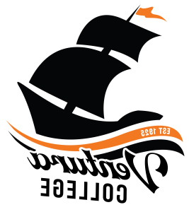 VC标志的船与两个帆在一个橙色的波浪文字澳门皇家赌城在线东部. 1925